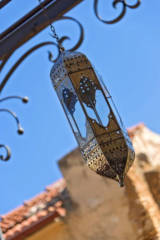 Ionas Boutique Hotel ハニア エクステリア 写真