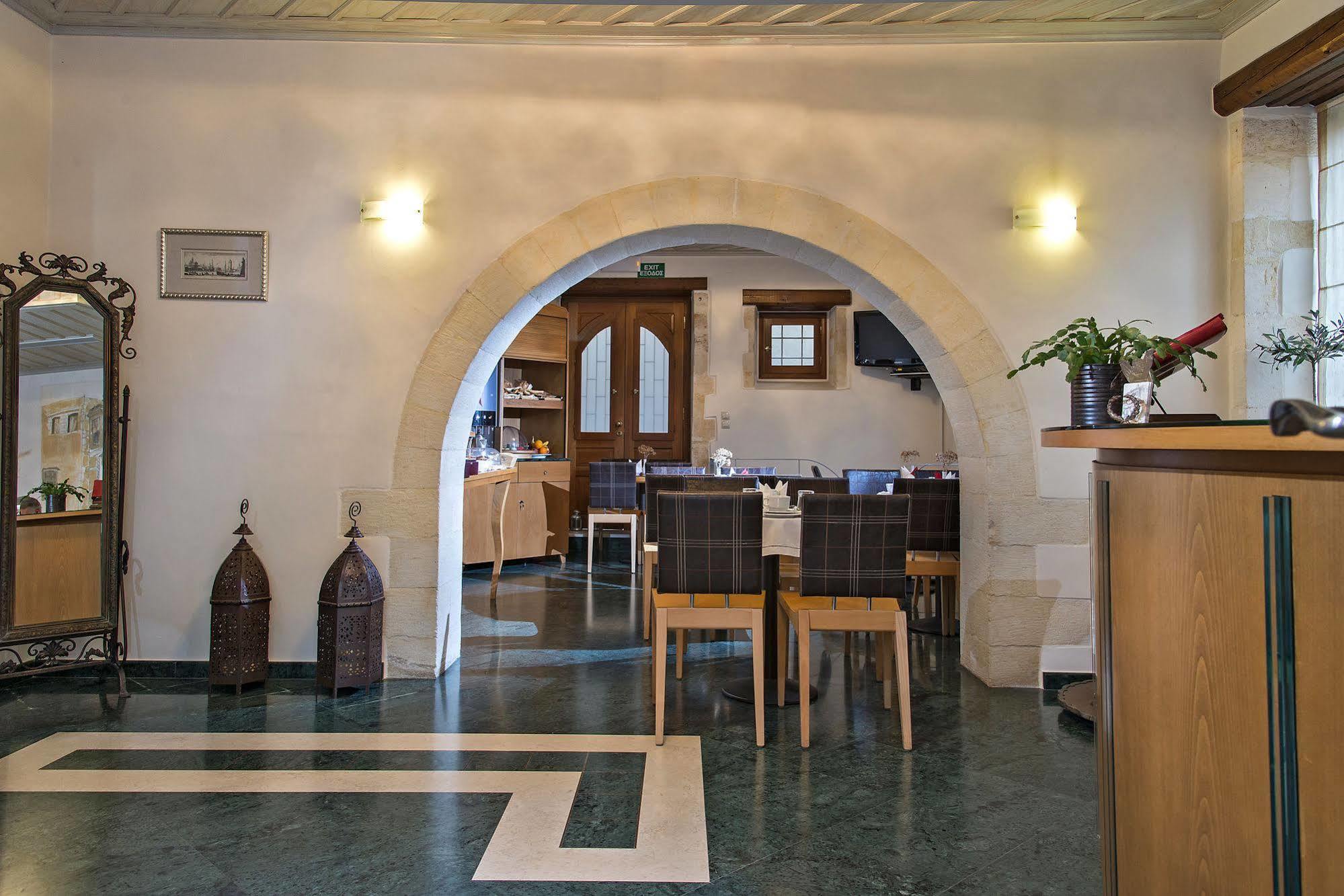 Ionas Boutique Hotel ハニア エクステリア 写真