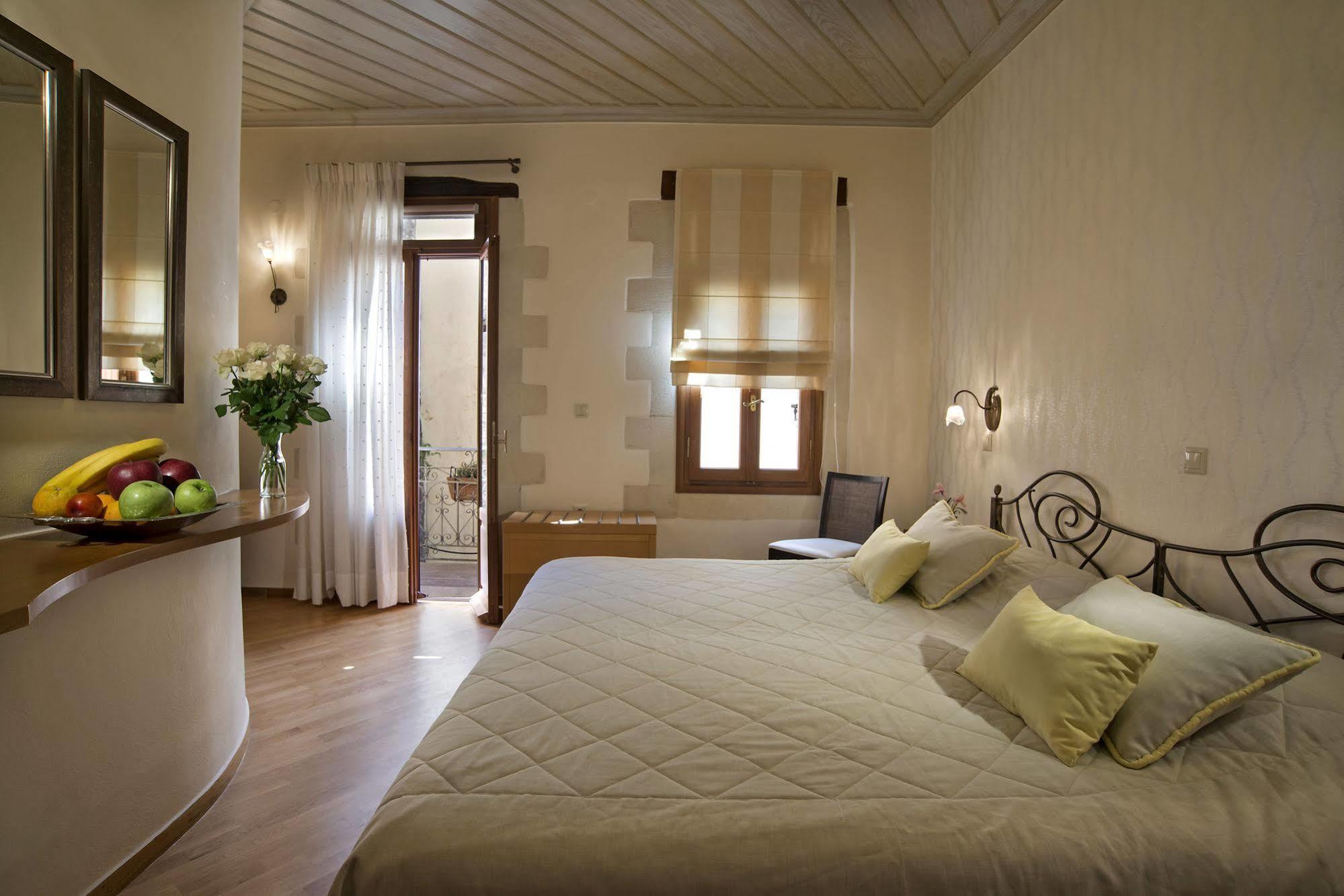Ionas Boutique Hotel ハニア エクステリア 写真